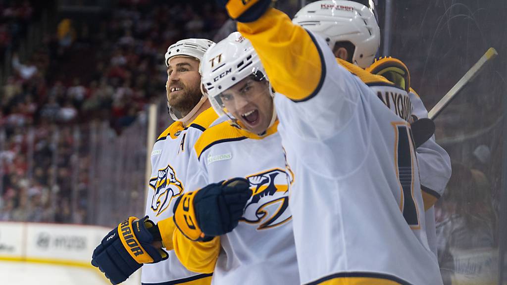 Die Nashville Predators, die Mannschaft mit Captain Roman Josi, jubeln. Zwei wichtige Punkte sind in trockene Tücher gelegt