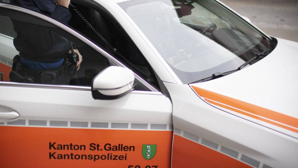 Als die Polizeipatrouillen bei der Garage in Mörschwil eintrafen, waren die Täter bereits geflüchtet. (Archivbild)