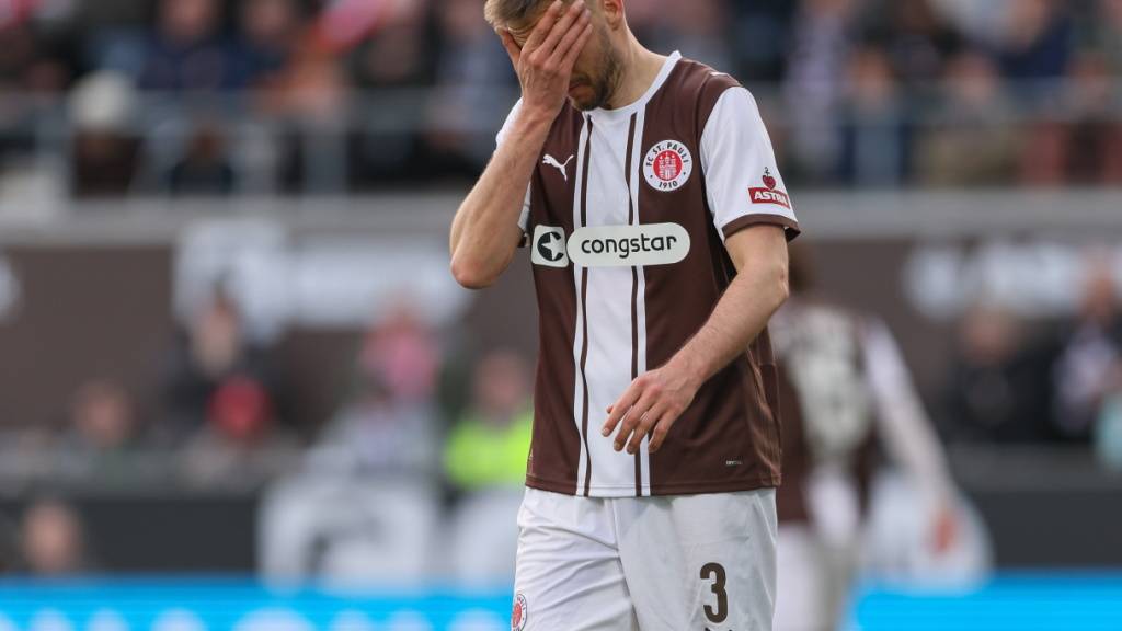 Karol Mets für St. Pauli zuerst Torschütze, dann Penalty-Verursacher