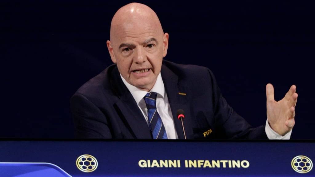 Gianni Infantino sagt, die Maskottchen seien entscheidend für die Atmosphäre am Turnier
