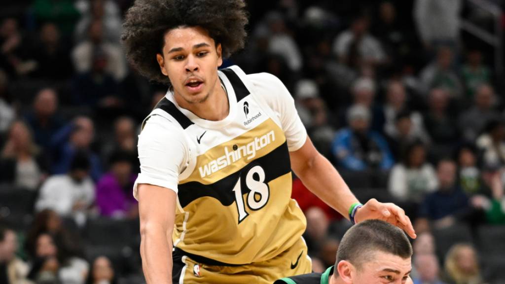 Kyshawn George (Nummer 18) bezog mit den Washington Wizards gegen die Boston Celtics die höchste Saisonniederlage