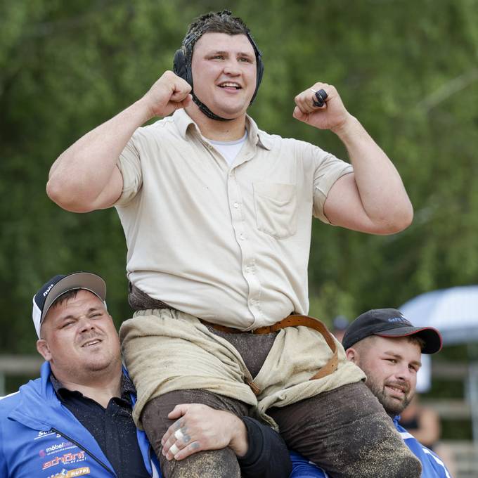 Nick Alpiger triumphiert am Basellandschaftlichen Kantonalen Schwingfest