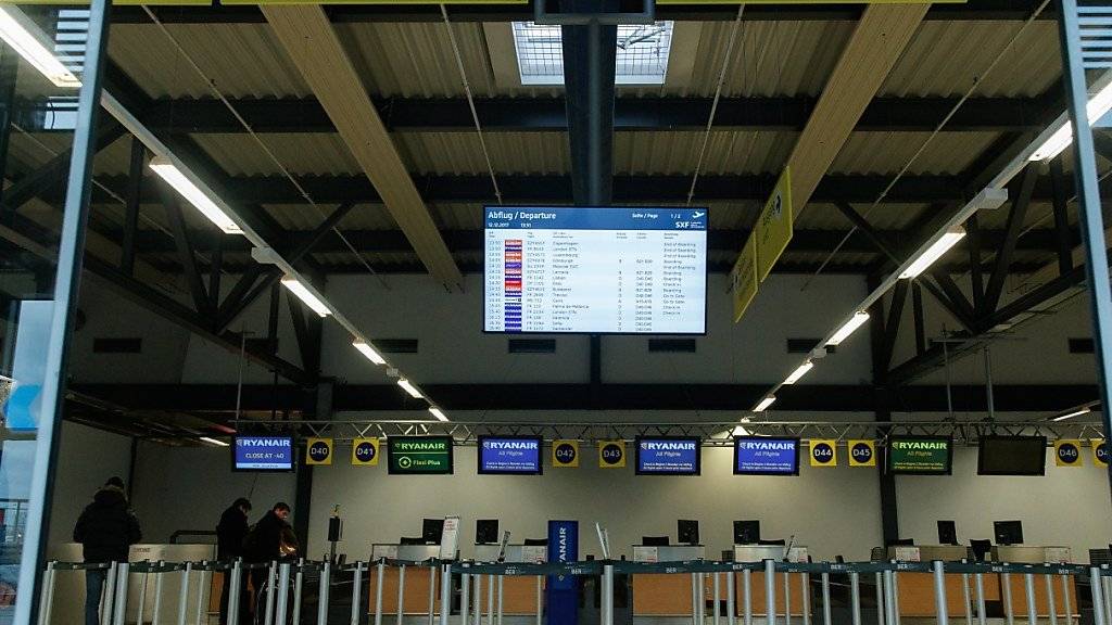 Ryanair blühte vor Weihnachten ein Streik in mehreren europäischen Ländern. Nun hat der irische Billigflieger gegenüber den Pilotengewerkschaften eingelenkt und will diese anerkennen.