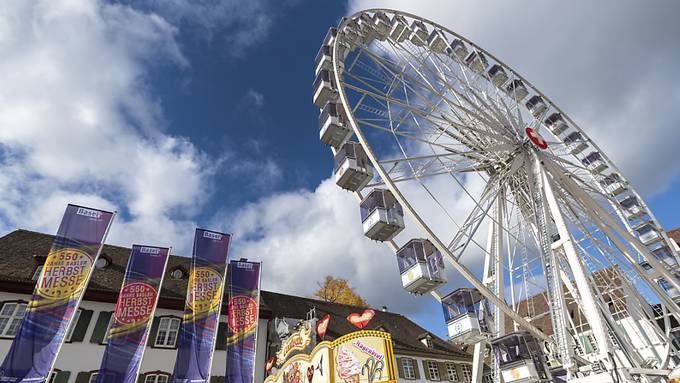 Trotz abgesagter Herbstmesse steht in Basel wieder das Riesenrad