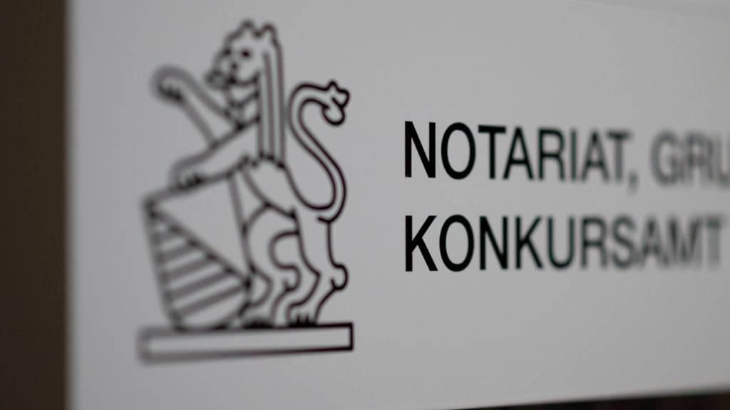 Vor allem deutlich mehr Gastrobetriebe aber auch mehr Firmen aus dem Baugewerbe mussten im zweiten Quartal Konkurs anmelden. (Archivbild)