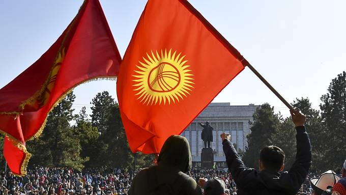Präsident von Kirgistan tritt zurück