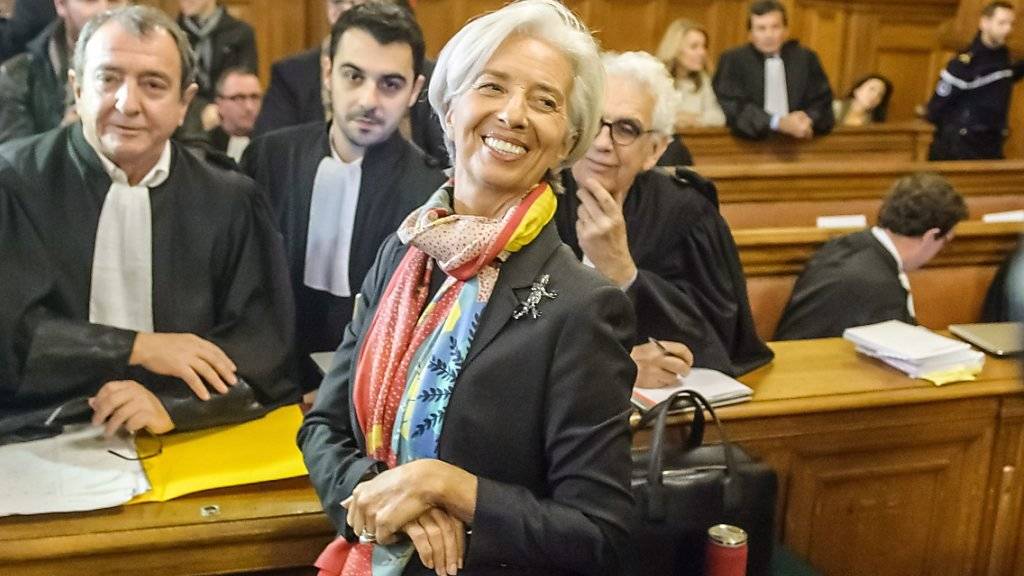 IWF-Chefin Christine Lagarde steht wegen fahrlässigen Handelns vor Gericht. Laut dem Generalstaatsanwalt hat die Verhandlung die Vorwürfe gegen die frühere französische Ministerin aber nicht gestützt.