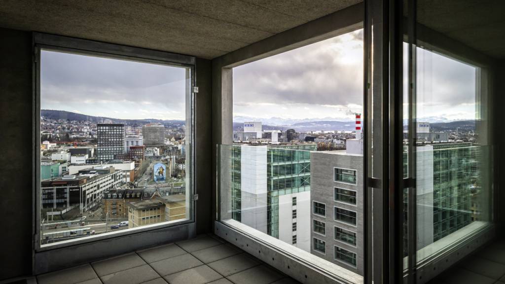 Schweizweit sind die Preise für Wohneigentum weiter gestiegen. Im dritten Quartal kosteten etwa Eigentumswohnungen in Zürich deutlich mehr als im Vorjahr.(Symbolbild)