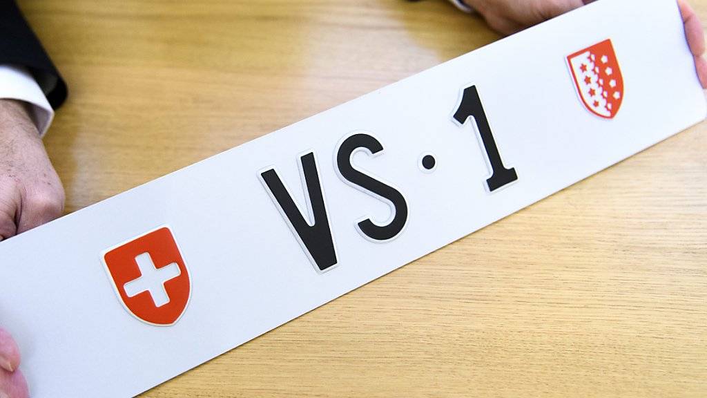 Die Autonummer «VS 1» wird zwischen dem 15. Februar und dem 14. März über die Webseite des Walliser Strassenverkehrs- und Schifffahrtsamtes versteigert.