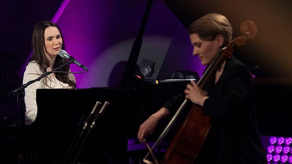 Zoë Më zeigte sich beim Showcase im Studio von Radio und Fernsehen der italienischsprachigen Schweiz RSI in Lugano von ihrer sensiblen Seite.
