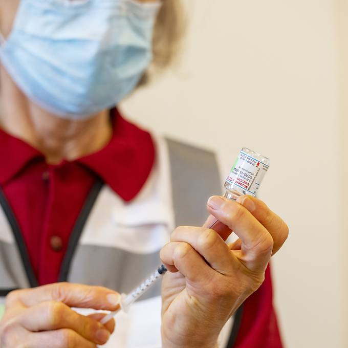 Bund empfiehlt Booster-Impfung nur für Personen ab 65 Jahren