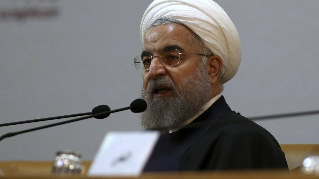Warnt vor erneuten US-Sanktionen: Irans Präsident Hassan Ruhani (Archiv)