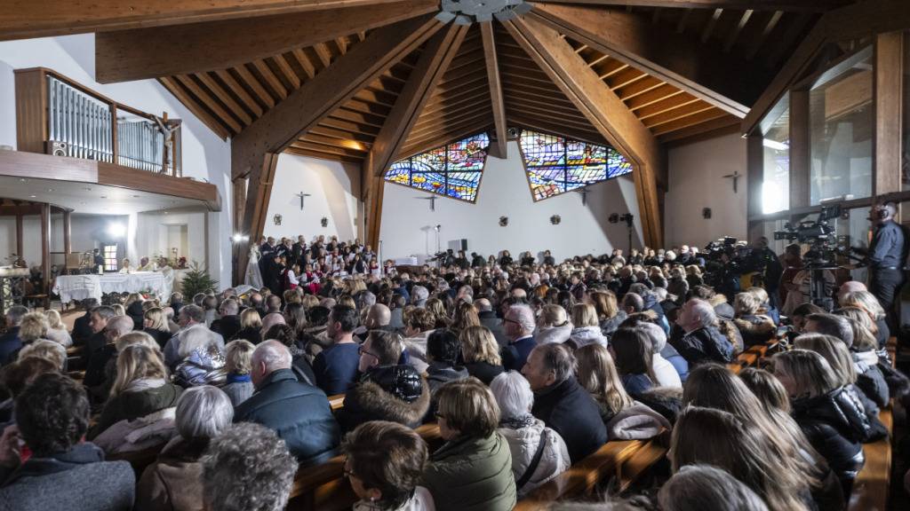 Messe in Crans-Montana zum Gedenken an die Opfer
