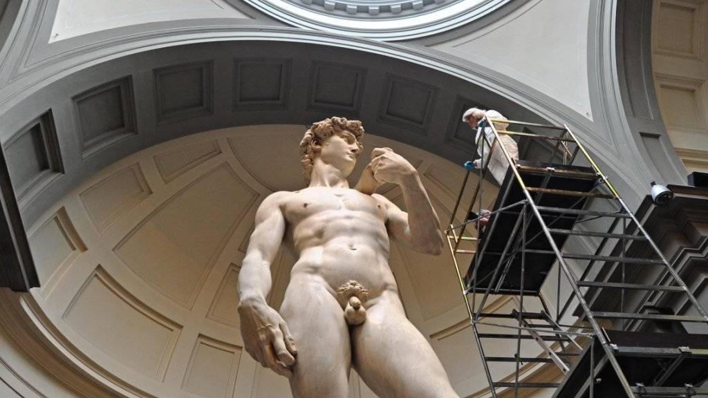 Einmal waschen, bitte: Michelangelos David wurde von Experten sauber geschrubbt.