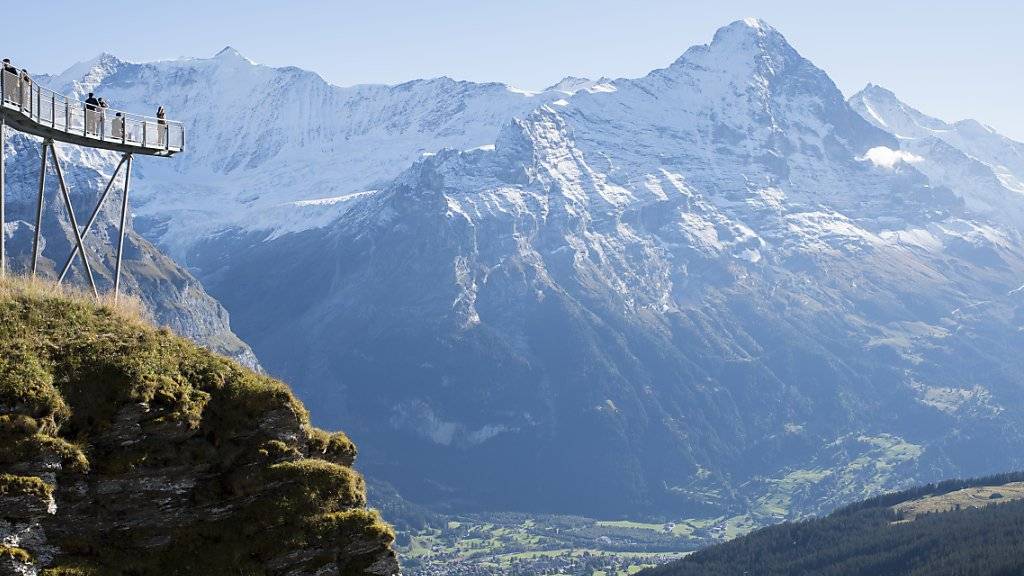 Der Eiger mit den Hörnli im Vordergrund von Grindelwald-First aus gesehen. (Archivbild)
