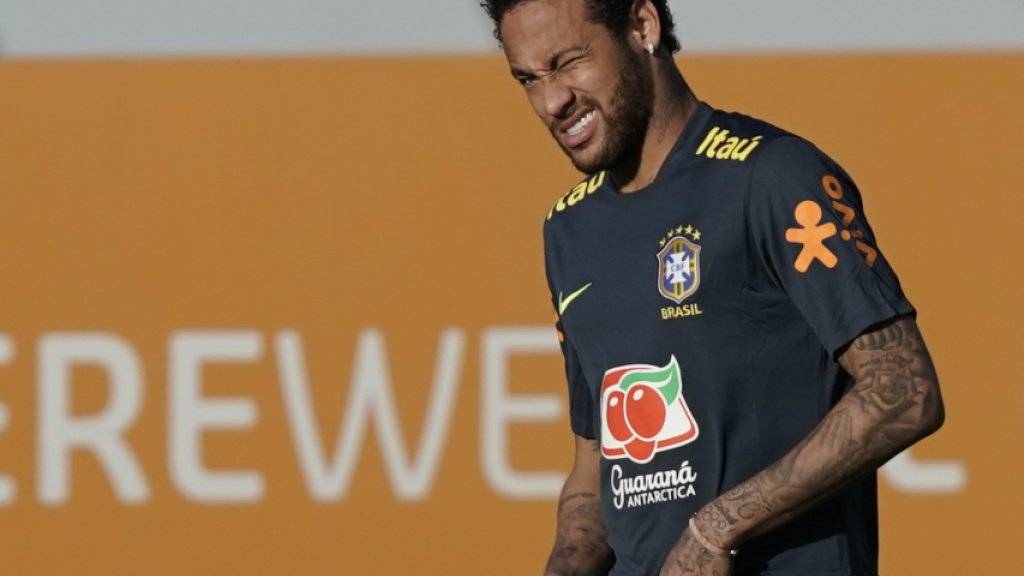 Neymar leidet unter Knieschmerzen