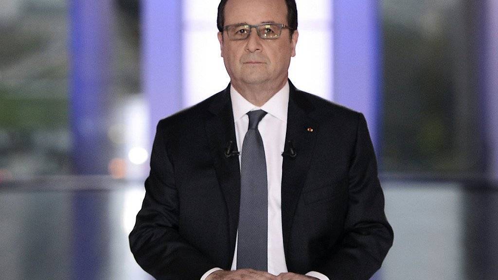 Auch die seit langem miesen Umfragewerte und die dauerrekordhohe Arbeitslosenquote scheinen dem Optimismus des französischen Präsidenten Hollande keinen Abbruch zu tun - entgegen der ernsten Miene am Fernsehen.