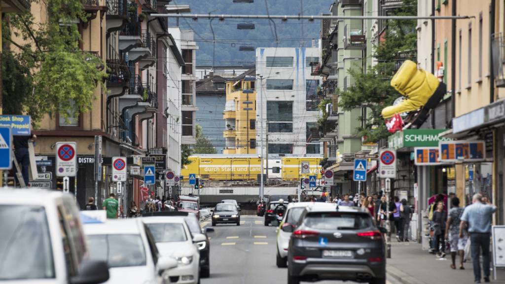 Die Zürcher Langstrasse soll zum Unseco-Weltkulturerbe erklärt werden, fordert die - an der Langstrasse gelegene - Olé Olé Bar. (Archivbild)