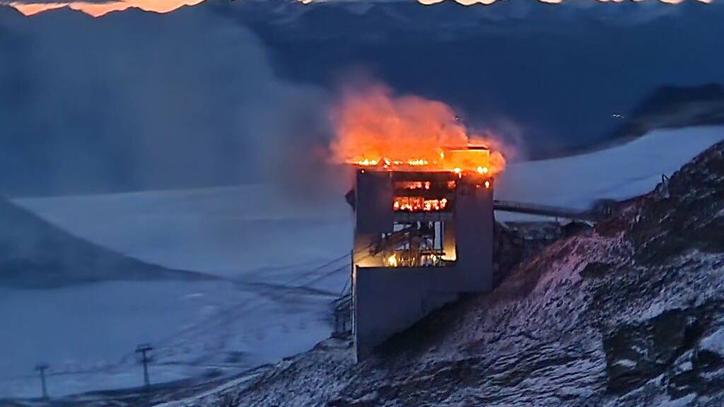 Das von Stararchitekt Mario Botta entworfene Restaurant in der Bergstation des Glacier 3000 brannte aus.