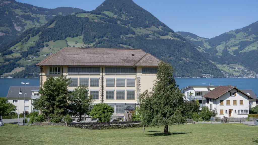 Die Klassenlehrerinnen und -lehrer von Beckenried und der anderen Nidwaldner Gemeinden erhalten mehr Zeit für Aufgaben, die über den Unterricht hinausgehen. (Archivaufnahme)