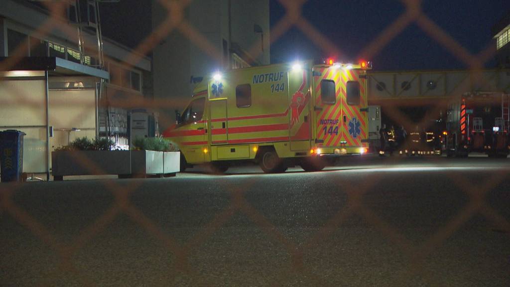 Säureunfall: Elf Fabrikmitarbeiter ins Spital gebracht