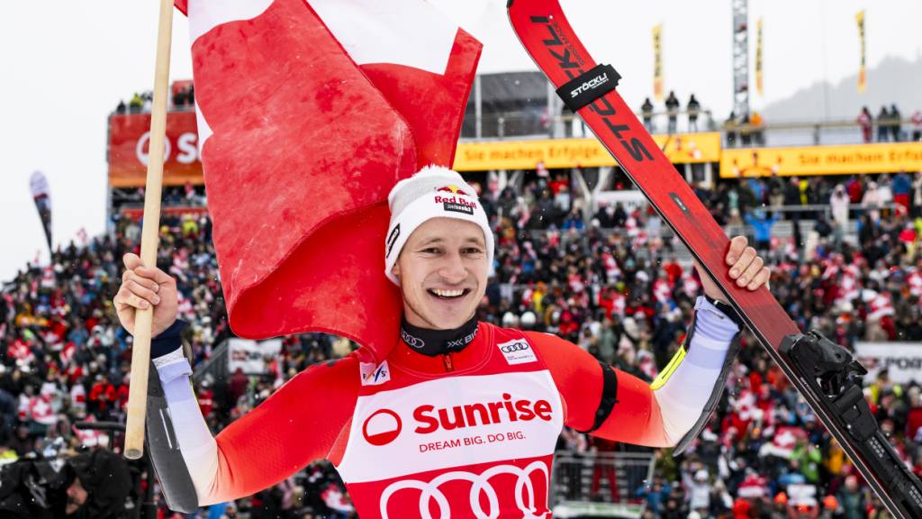 Marco Odermatt geniesst die Atmosphäre am Chuenisbärgli