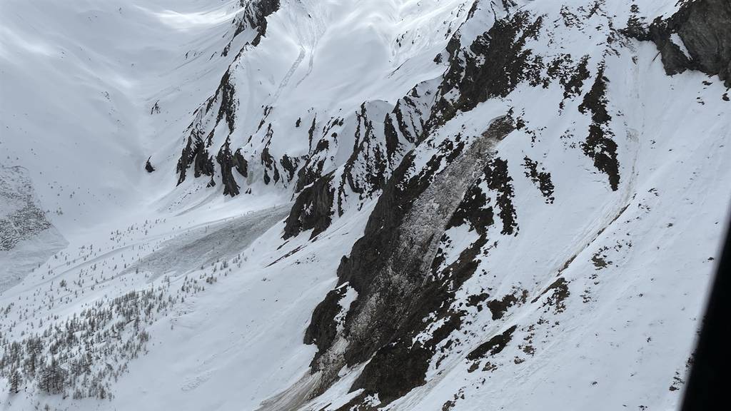 Skifahrerin stirbt nach Lawinenniedergang bei Samnaun
