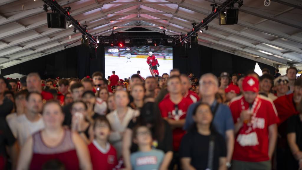 Ob im Public Viewing oder zuhause auf dem Sofa: Der Final der Eishockey-WM zog die Schweiz in den Bann