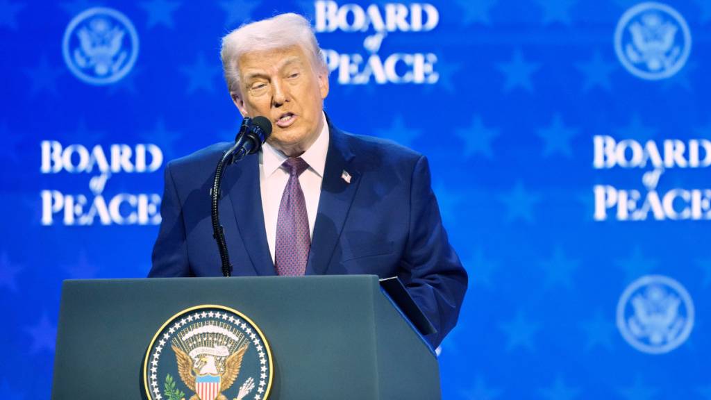 Trumps Board of Peace vorerst ohne Schweiz - Selenskyj erntet Applaus