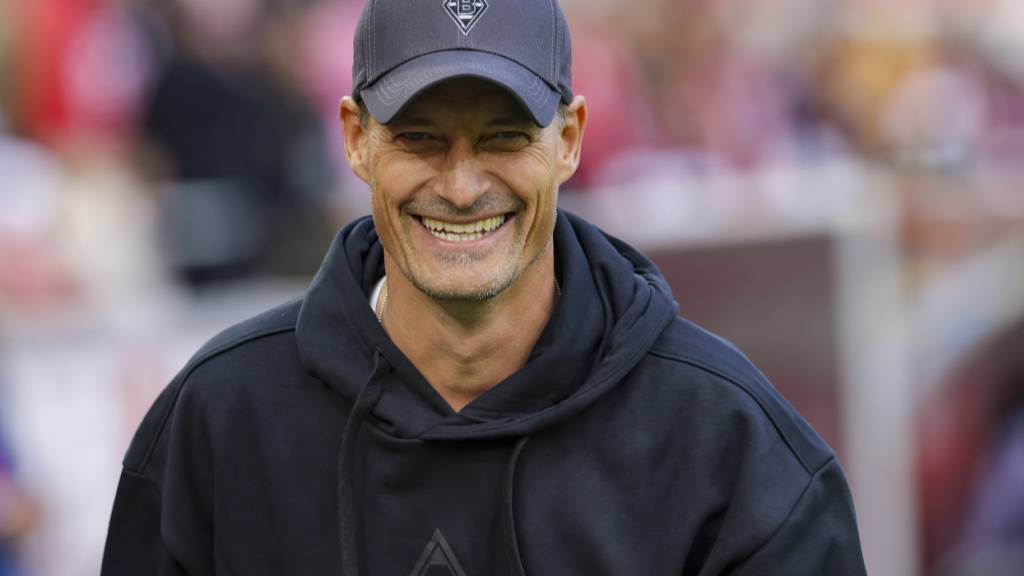 Gladbach-Trainer Alexander Blessin darf sich über den ersten Liga-Sieg seiner Mannschaft freuen