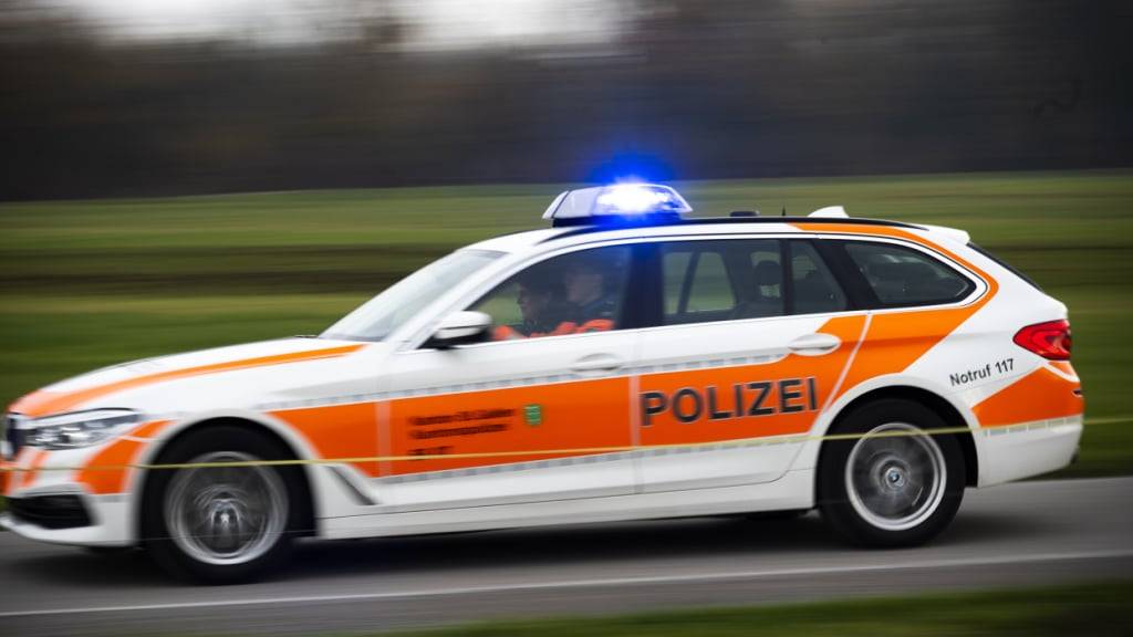 Die Kantonspolizei St. Gallen nahm am Montag einen 34-jährigen Mann fest. (Symbolbild)