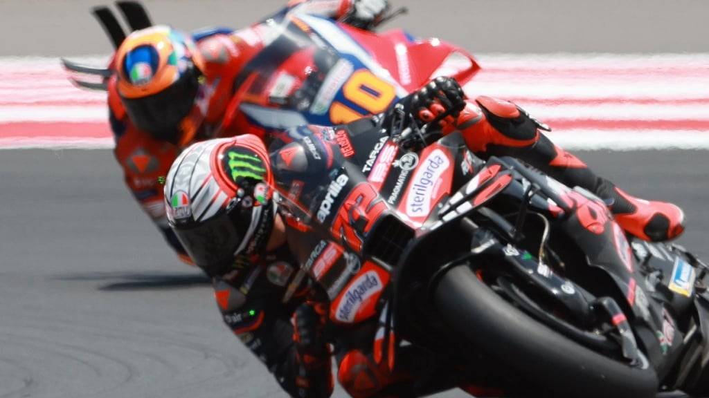 Marco Bezzecchi erobert sich nach einem schlechten Start den 1. Platz zurück