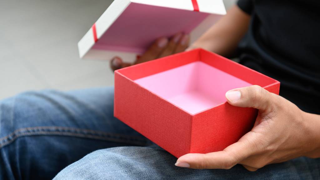 Eine Spende als Geschenk – sinnvoll oder unpersönlich?