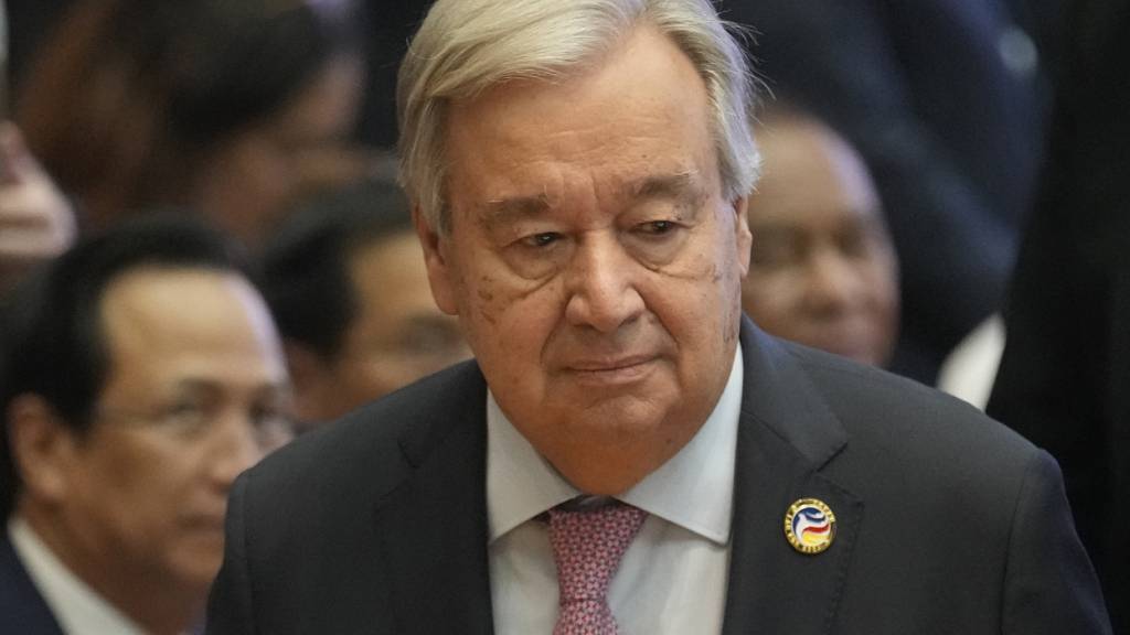 ARCHIV - UN-Generalsekretär Antonio Guterres beton seine Unterstützung für einen «fairen, anhaltenden und umfassenden Frieden» in der Ukraine. Foto: Sakchai Lalit/AP/dpa