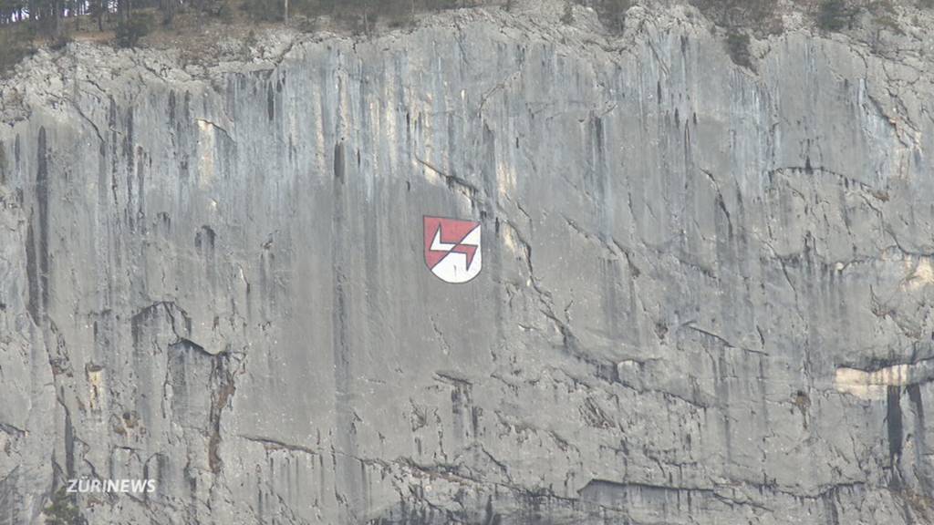 Überdimensional: Haus in Welschenrohr hat die grösste Schweizer Flagge auf dem Dach