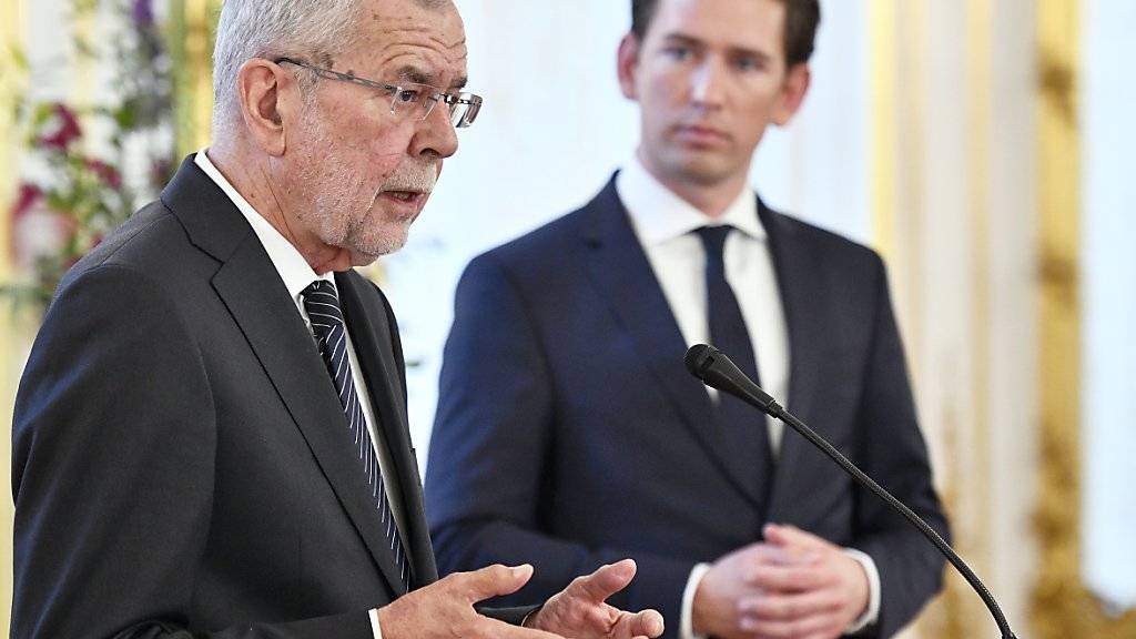 Österreichs Bundespräsident Van der Bellen (l) und Bundeskanzler Kurz fordern von Deutschland Aufklärung zu den Enthüllungen, dass der deutsche Bundesnachrichtendienst über viele Jahre systematisch Behörden und Firmen in Österreich abgehört haben soll.