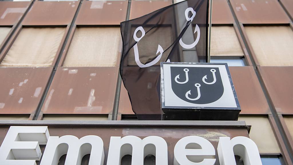 Für den 2. Wahlgang in Emmen kandidieren drei Personen. (Archivbild)