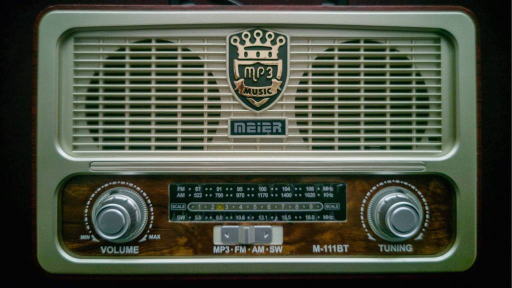 ALTES RADIO