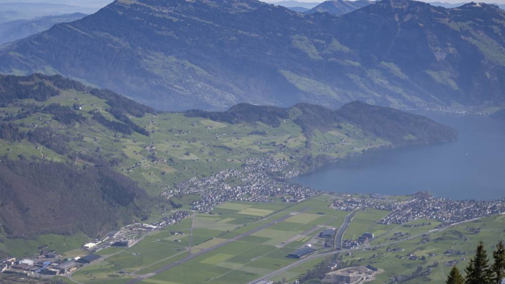 Blick vom Stanserhorn auf einen Teil des Versorgungsgebiets des EWN. (Archivaufnahme)