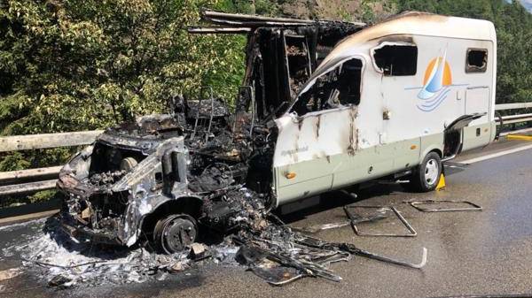 Wohnmobilbrand auf A2 sorgt für Stau