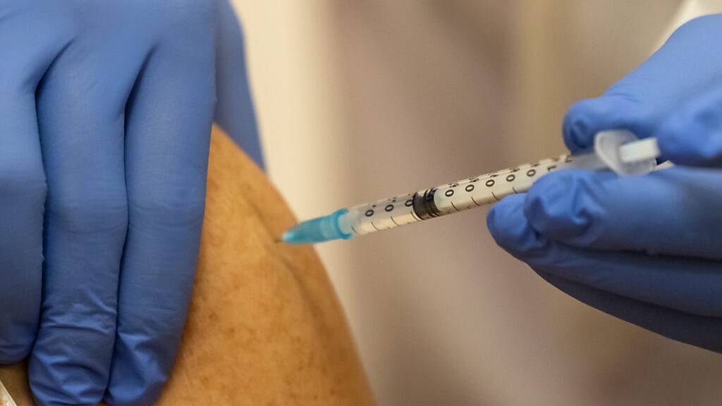 Luzerner Heime fordern eine rasche Zulassung der Booster-Impfung