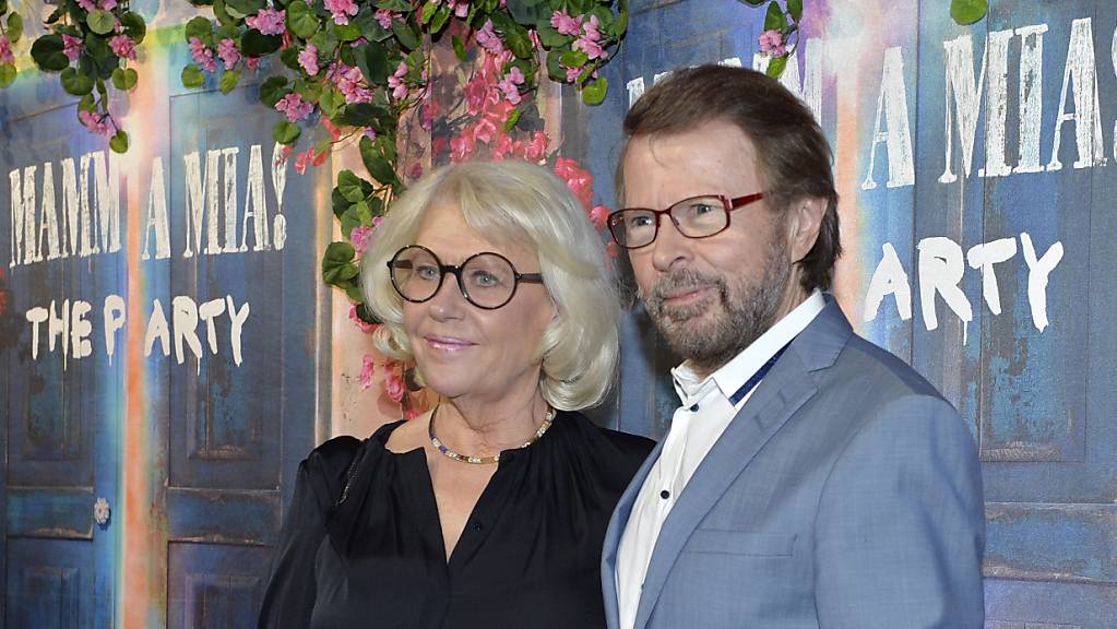 ARCHIV - Björn Ulvaeus, Gründungsmitglied und Produzent der schwedischen Popgruppe Abba, und seine Frau Lena trennen sich nach 41 Jahren Ehe. Foto: Anders Wiklund / Tt/TT NEWS AGENCY/dpa