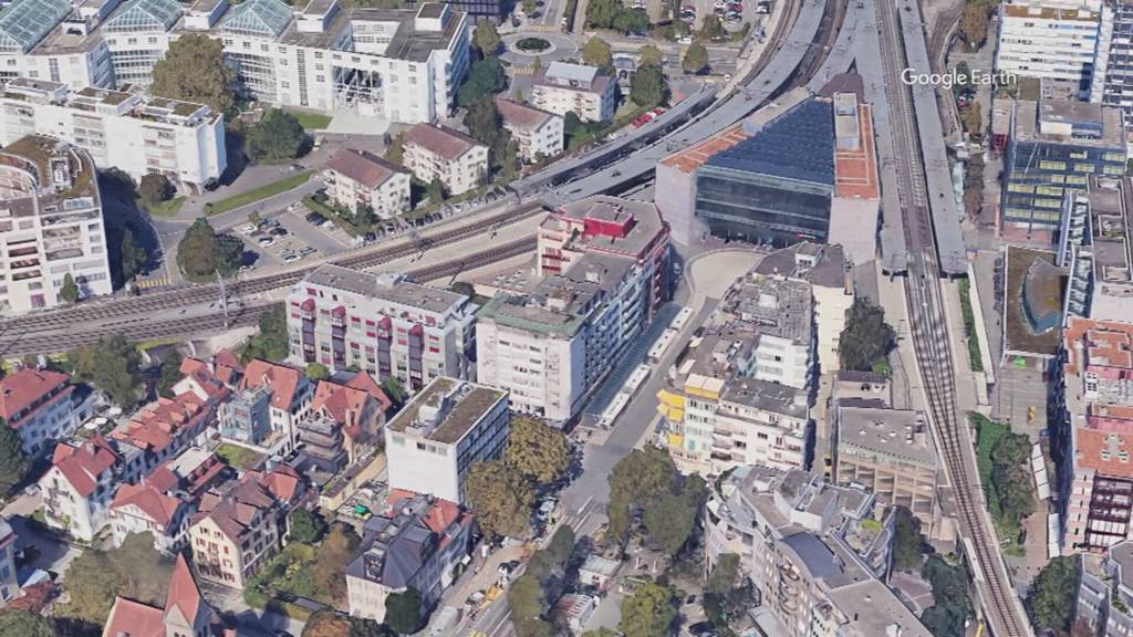 Frau in Zug zu sexuellen Handlungen gezwungen