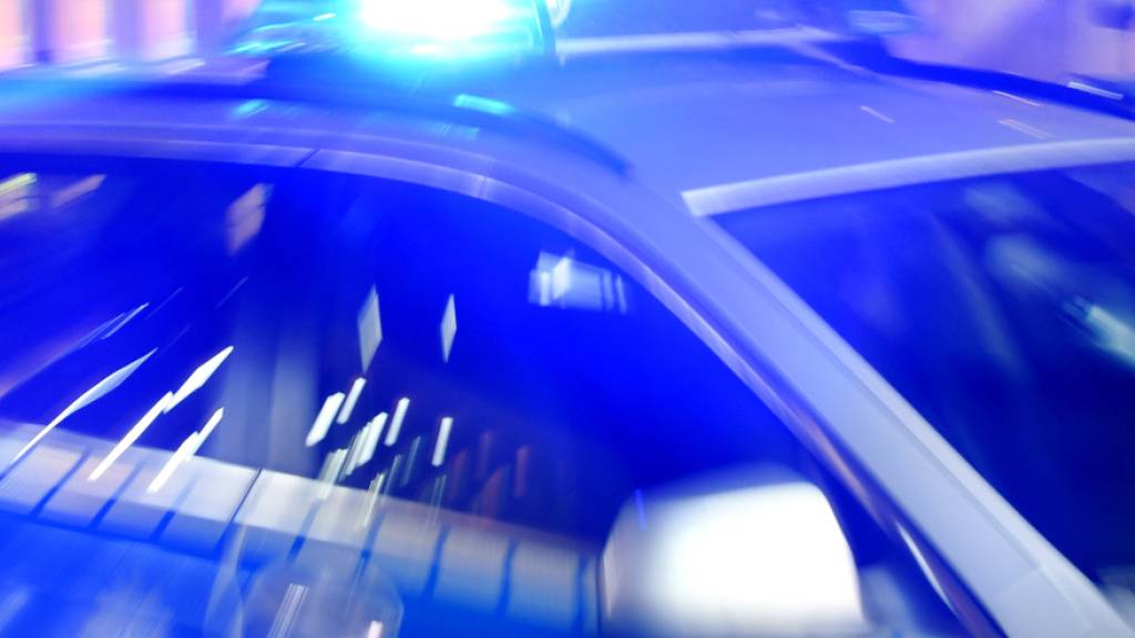 Am Samstag rückte die deutsche Polizei zu einem tödlichen Rennunfall auf dem Flugplatz Zweibrücken in Rheinland-Pfalz aus. (Symbolbild)