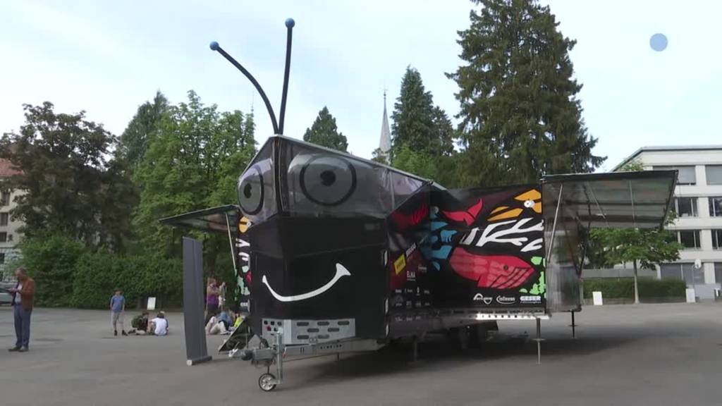 Solar Butterfly: Solar-Wohnmobil auf Schulbesuch in St.Gallen