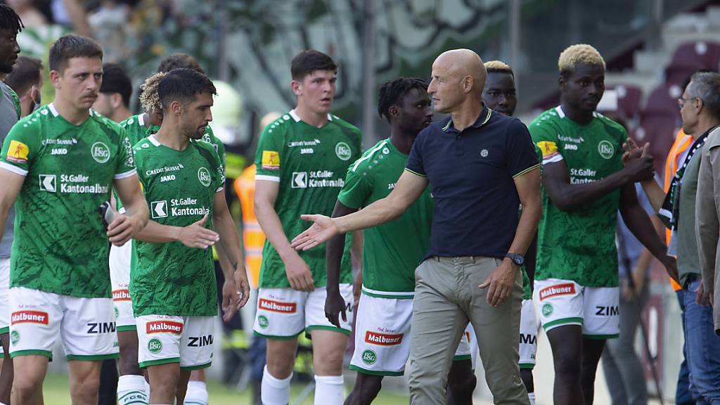Peter Zeidler und seine Spieler des FC St. Gallen wollen wieder in die Erfolgsspur zurück