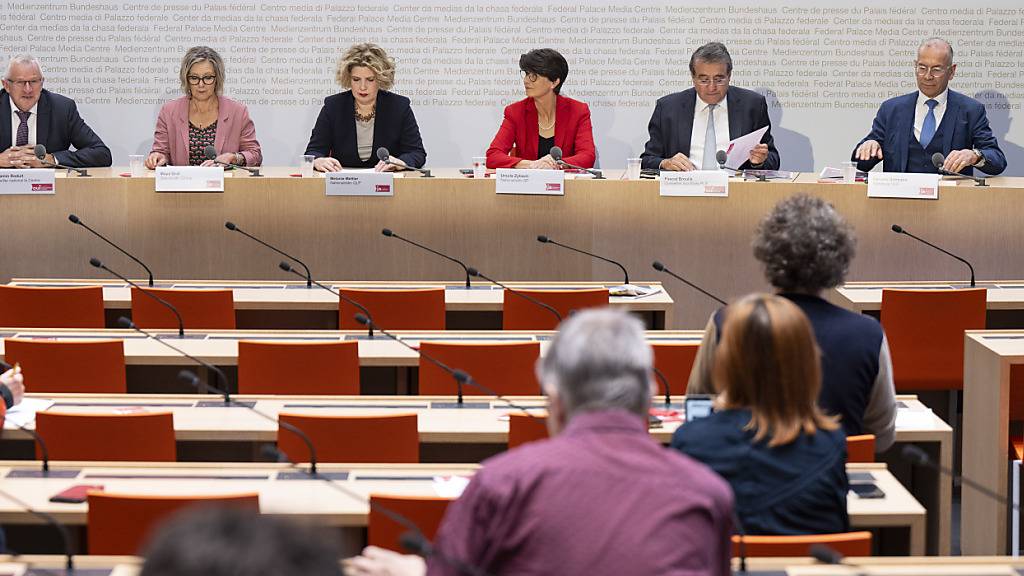 Start der Ja-Kampagne für Gesundheitsfinanzierung aus einer Hand