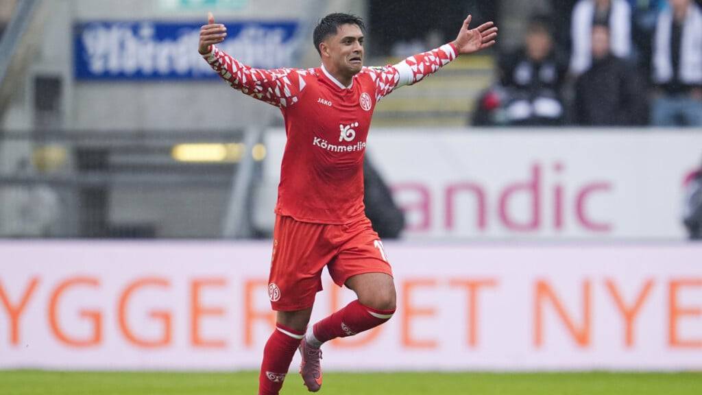 Mainz' Captain Nadiem Amiri sichert seinem Team einen Punkt