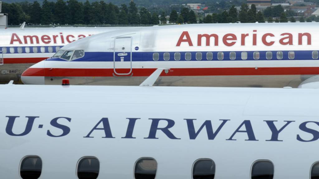 Das US-Finanzministerium hat sich mit amerikanischen Airlines auf die genauen Modalitäten für den Erhalt von Coronavirus-Hilfsgeldern vom Staat verständigt. (Symbolbild)