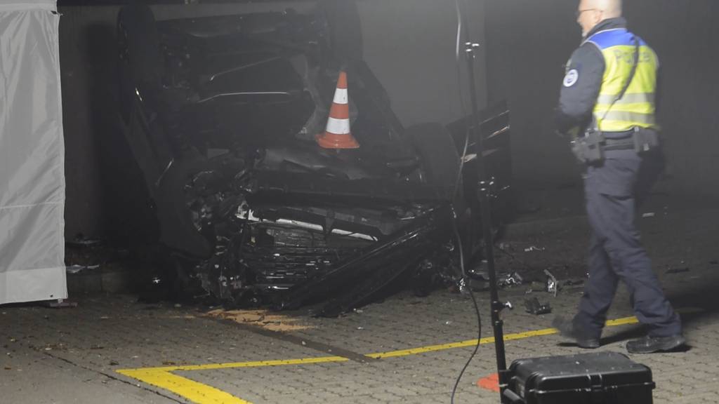 Autofahrer (55) stirbt nach Verkehrsunfall im Kreis 4